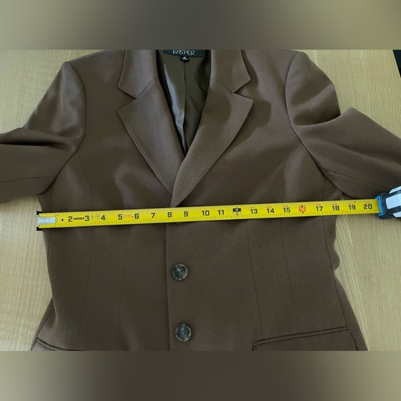 Kasper|Chocolate Brown Boyfriend Blazer, Structured Fit•••Business Casual - Picture 9 of 11